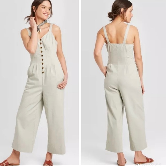 Universal Thread Pants - Sleeveless, ankle length jumpsuit
